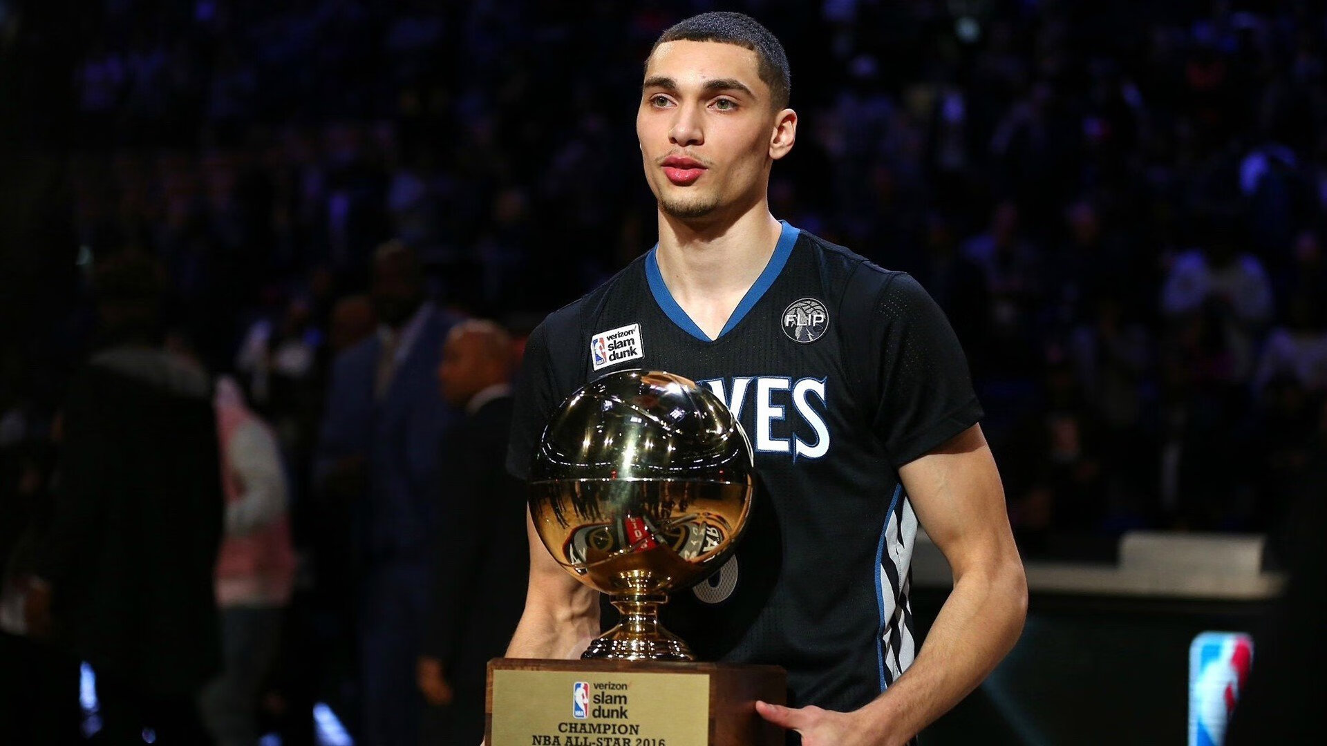 开云体育中国-加维，当少年撕碎黑夜，诺坎普的旧神迹有了新姓名